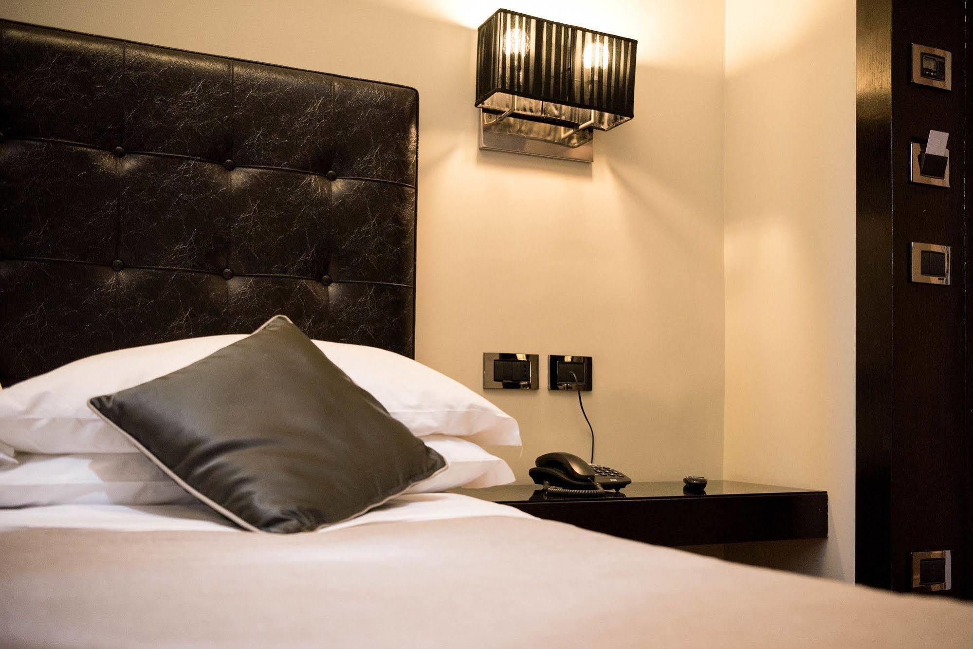 Le Stanze Di Federica Hotel Roma Ngoại thất bức ảnh